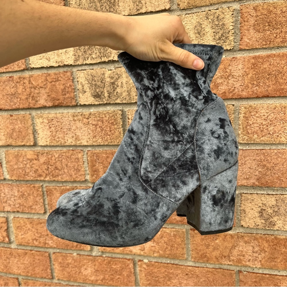 ASOS metallic blue suede chunky heel ankle booties! Size 6